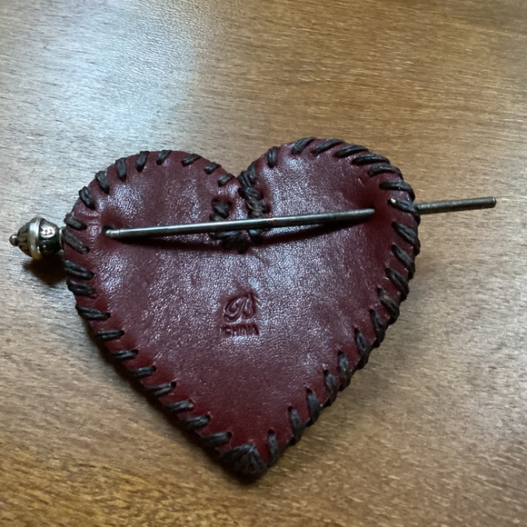 Vintage Rare Find Brighton Leather Heart Shape Accessory main image 5